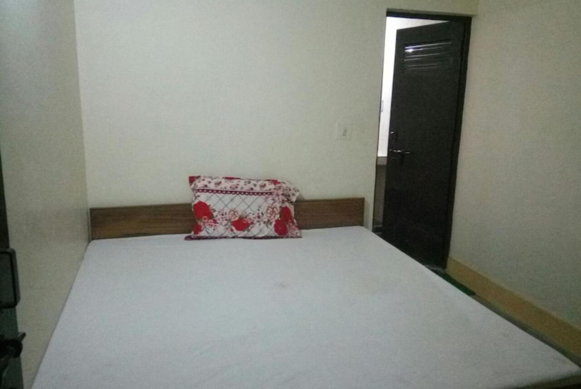 Grg Shanti Guest House Varanasi Near Manikarnika Ghat エクステリア 写真
