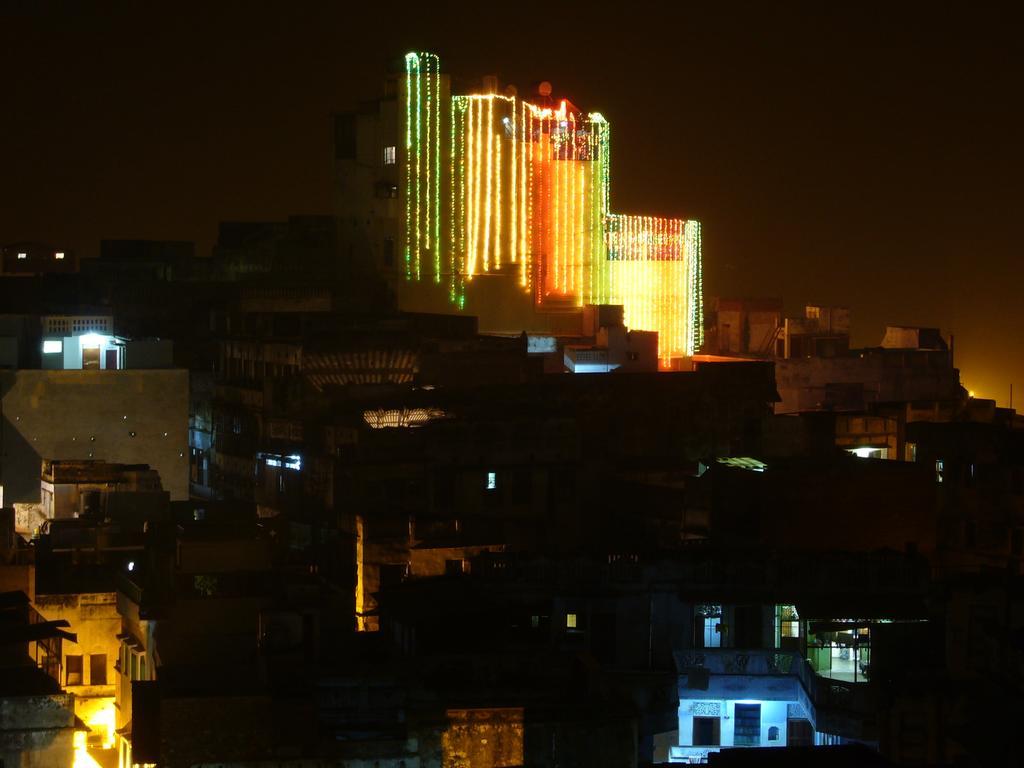 Grg Shanti Guest House Varanasi Near Manikarnika Ghat エクステリア 写真
