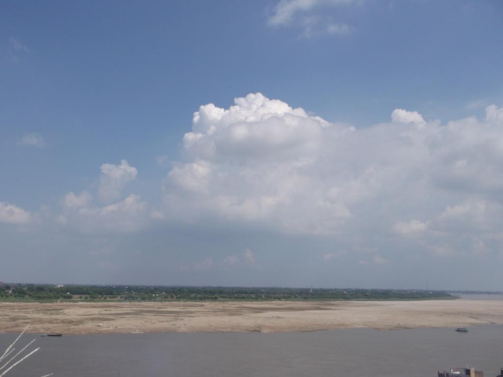Grg Shanti Guest House Varanasi Near Manikarnika Ghat エクステリア 写真