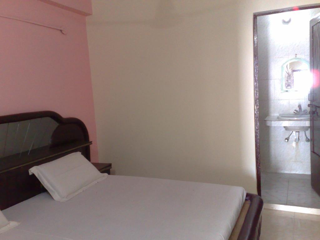 Grg Shanti Guest House Varanasi Near Manikarnika Ghat エクステリア 写真