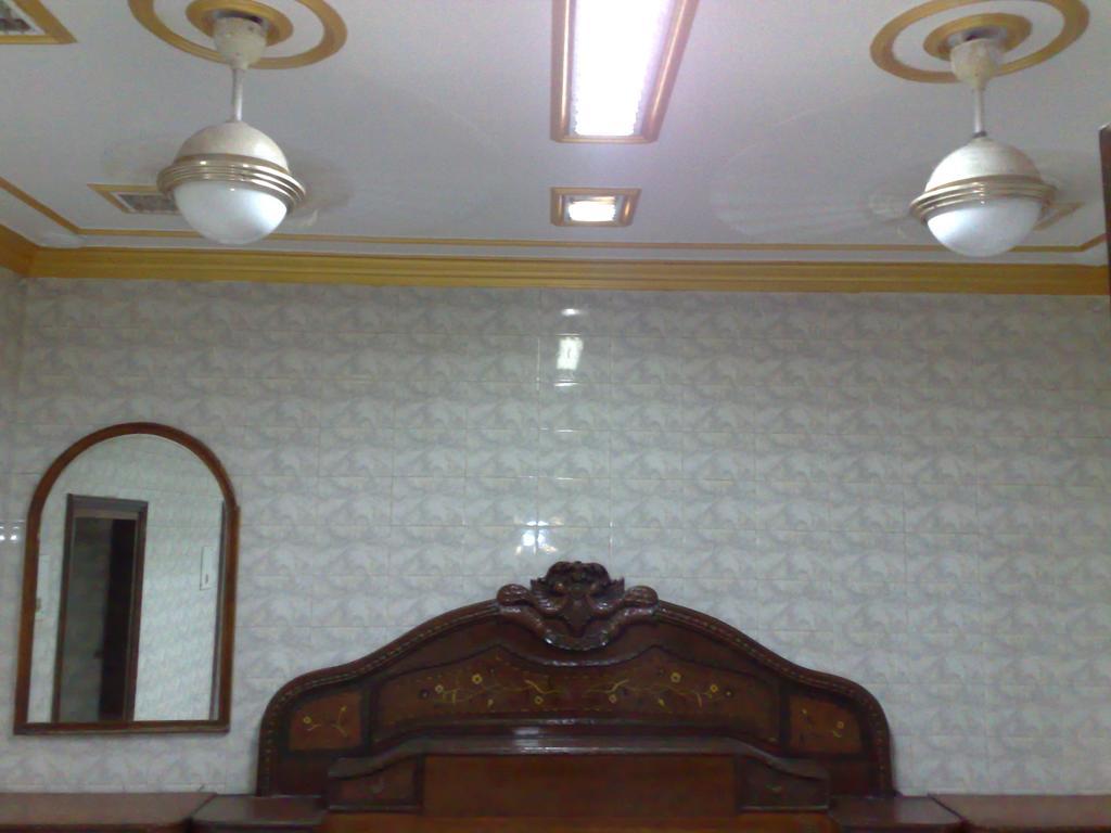Grg Shanti Guest House Varanasi Near Manikarnika Ghat 部屋 写真