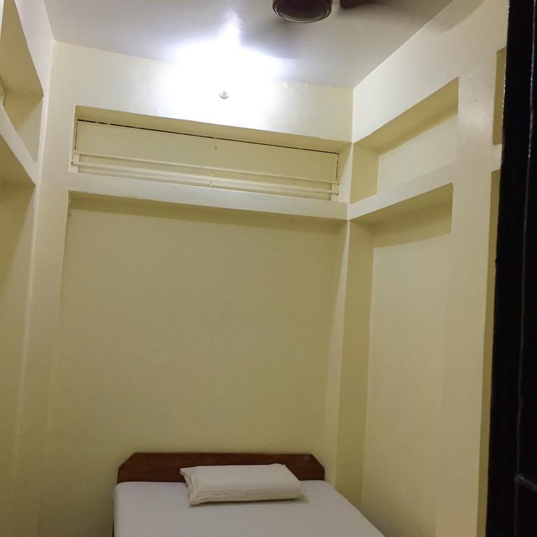 Grg Shanti Guest House Varanasi Near Manikarnika Ghat エクステリア 写真